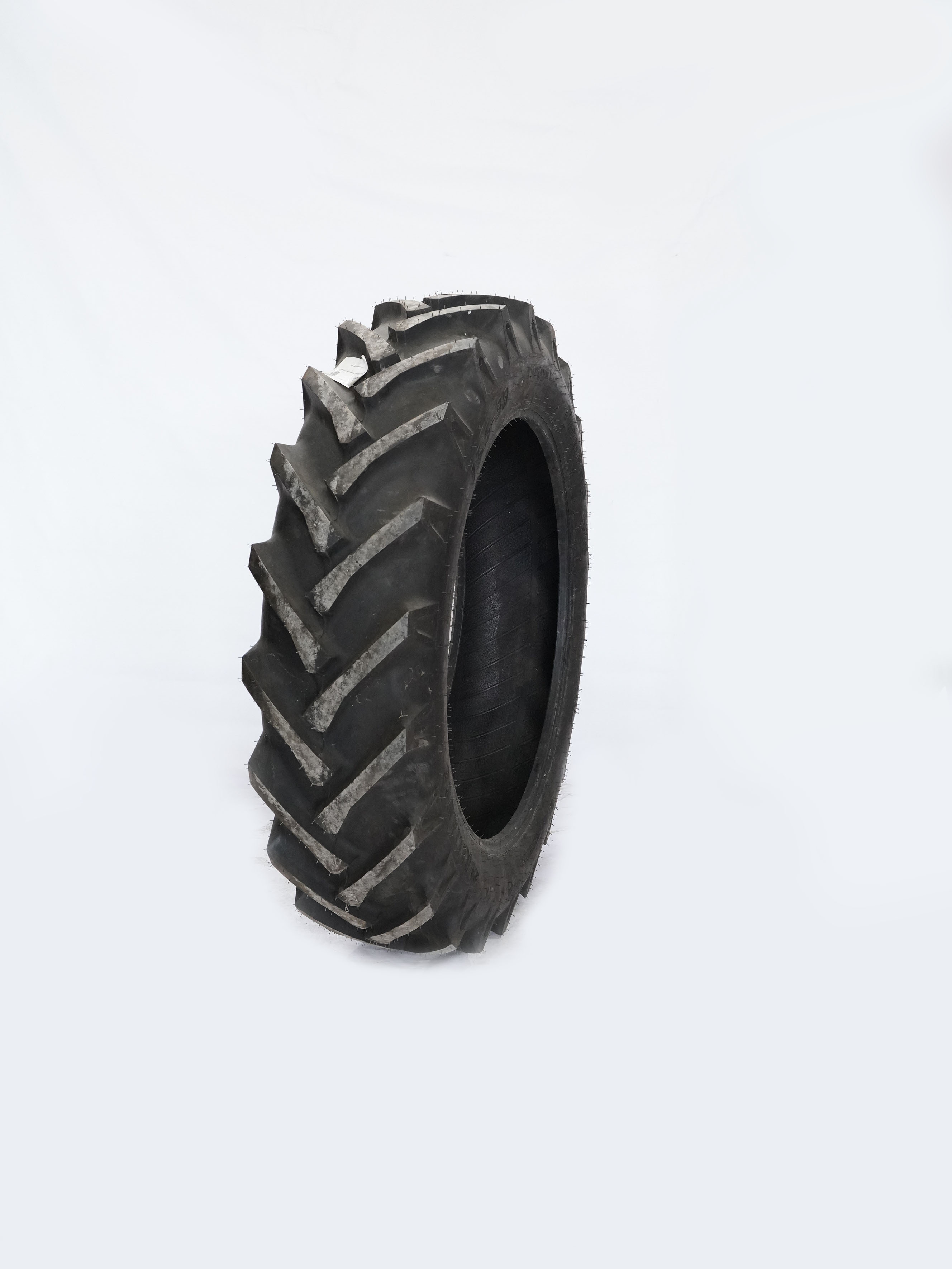 С/х шина 15,5-38 Alliance Farm Pro 324 FPR cat.no. 32453010FP-IG 8PR TT