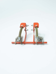 Кронштейн с чистиками в сборе N1501330 KUHN