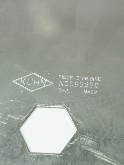 Диск высевающий N00856B0 KUHN